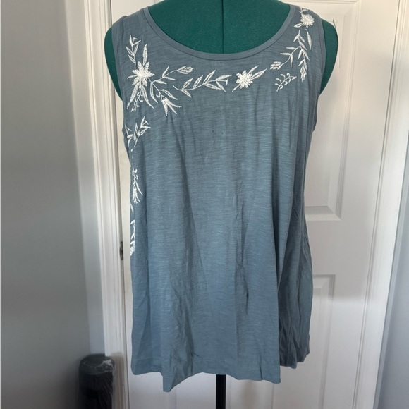LOFT Tops - NWT LOFT M Cornflower Blue Embroidered Sleeveless Tank